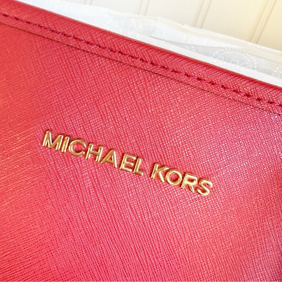 Michael Kors Quinn Medium Pebbled Leather Tote Bag in Crimson Red NEW! - Picture 4 of 9